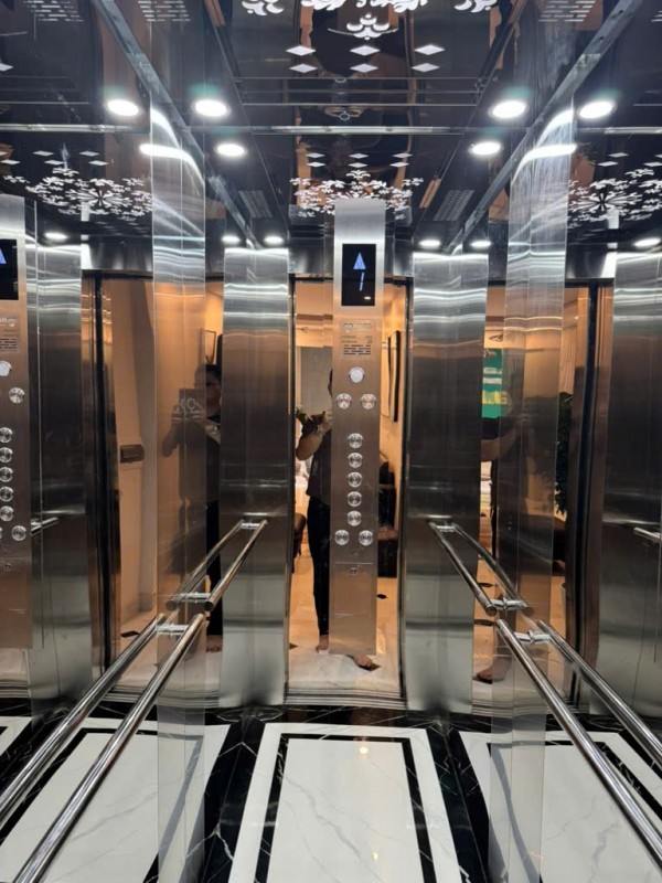 BÁN NHÀ VÕ CHÍ CÔNG CẦU GIẤY, ÔTÔ, DÂN XÂY CHẤT, 5T THANG MÁY, 40M2 GIÁ 11 TỶ 680
