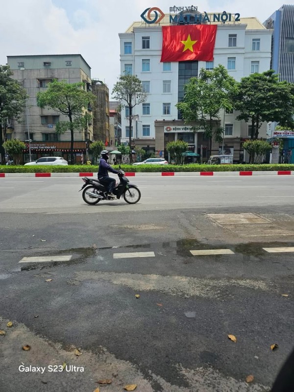 PHÂN LÔ HUỲNH THÚC KHÁNG, ĐỐNG ĐA 42M – 6 TẦNG – MT 4.1M – KINH DOANH VĂN PHÒNG – Ô TÔ ĐỖ TRONG NHÀ