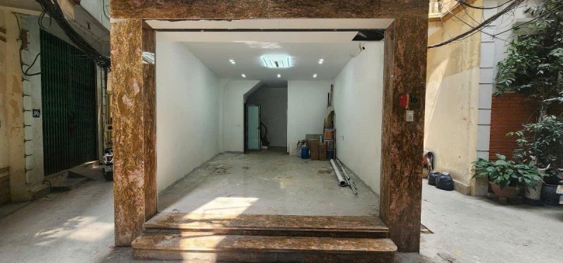 Phân Lô Lê Trọng Tấn THANG MÁY - Ô TÔ - FULL NỘI THẤT DT 36m2  Giá 14.6 tỷ