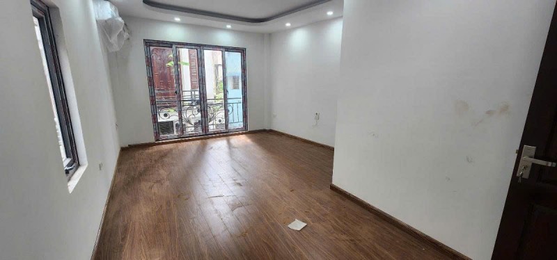 Phân Lô Lê Trọng Tấn THANG MÁY - Ô TÔ - FULL NỘI THẤT DT 36m2  Giá 14.6 tỷ