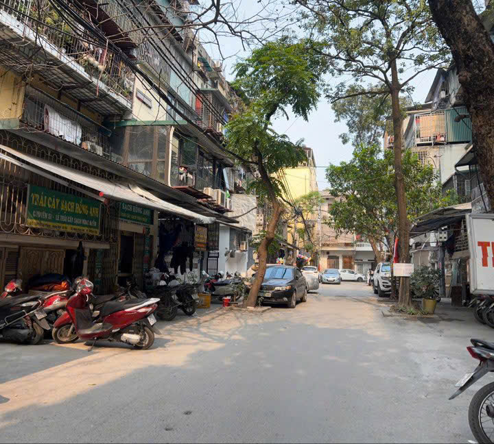 Cho thuê nhà Tập thể tầng 5 Giải Phóng 55m2, 2 ngủ, 7 Triệu