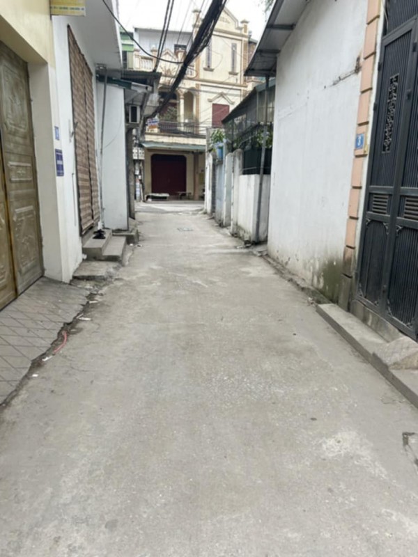 BÁN ĐẤT THỔ CƯ 37M2 - VỊ TRÍ VÀNG PHÚC LỢI - LONG BIÊN - GIÁ 4.7 TỶ - SỔ ĐỎ CHÍNH CHỦ