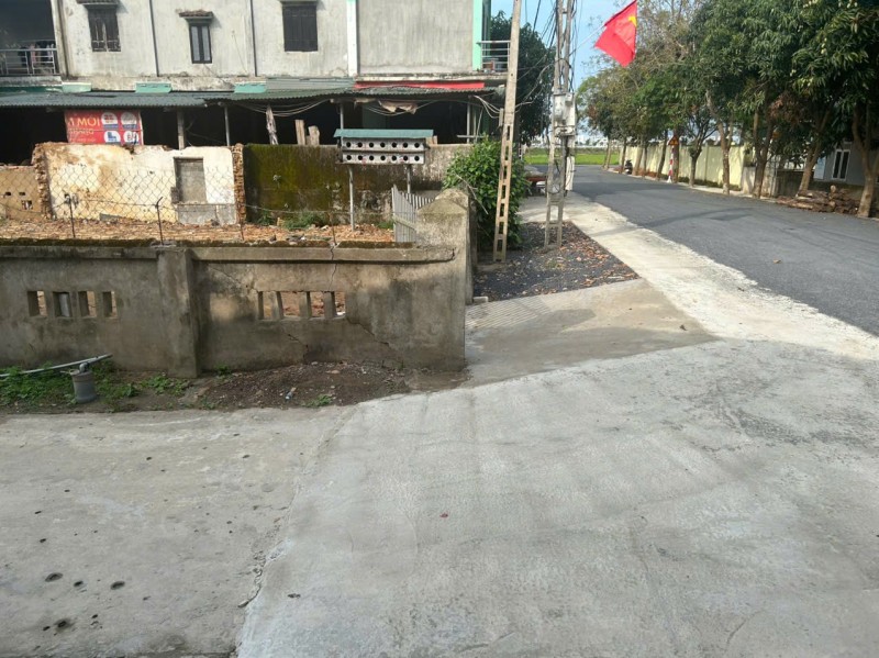 LÔ ĐẤT VỊ TRÍ ĐẸP -  GIÁ TỐT CHÍNH CHỦ Cần Bán Lô Đất Tại Xã Nghi Đồng, Nghi Lộc, Nghệ An.