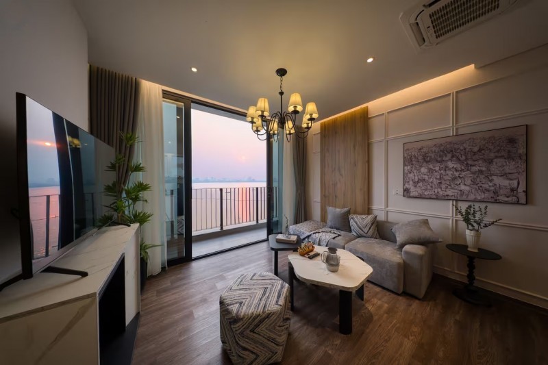 GIẢM 20 TỶ - BÁN GẤP nhà Mặt phố căn góc Tây Hồ 215m² * 7,5 tầng, mặt tiền 14m