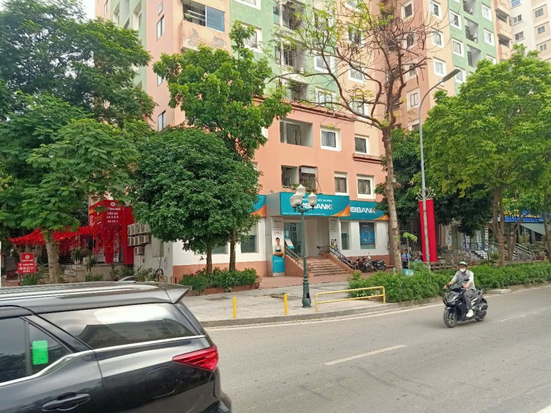 Cho thuê KIOT 70m2 góc đẹp chân chung cư mặt đường Nguyễn Cơ Thạch Mỹ Đình