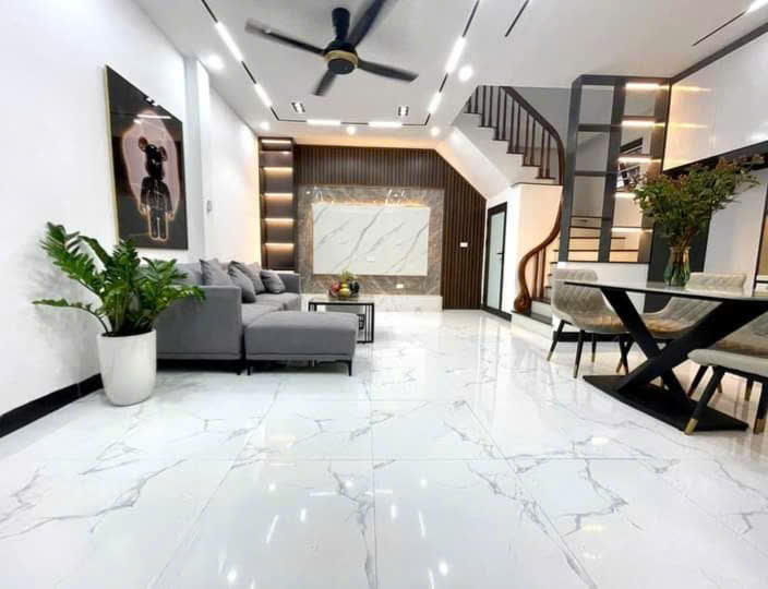 Duy nhất 1 căn 4,35 tỷ - 35m2 - 5T, ngõ nông sát phố Liên Mạc ỏ ngay.
