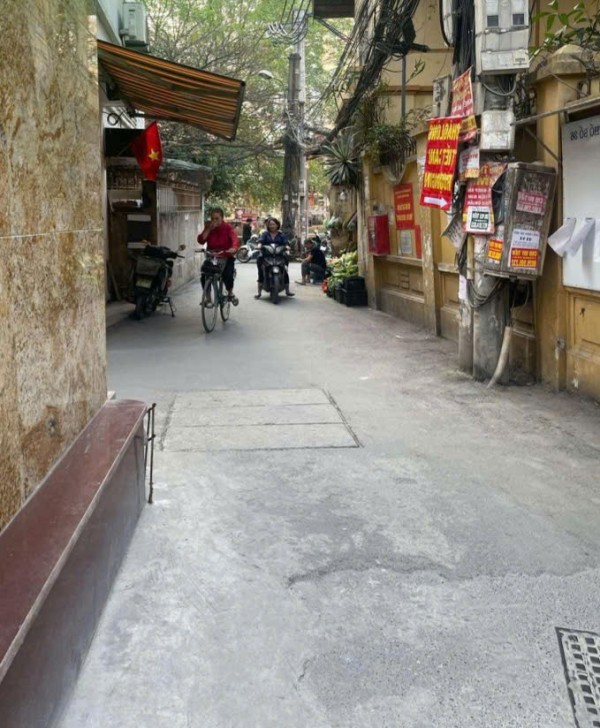 NHÀ DÂN XÂY PHỐ TRUNG KÍNH, NGÕ THÔNG Ô TÔ, AN SINH ĐỈNH – 47M2, 9.5 TỶ