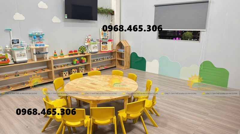 Bàn gỗ mầm non gỗ cao su, ghế gỗ mầm non giá rẻ