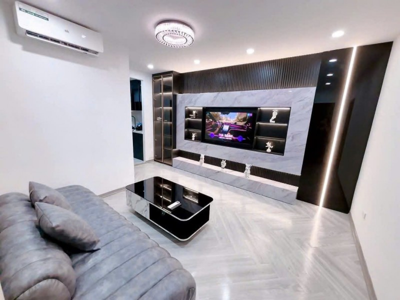 CẦN BÁN CĂN HỘ TẬP THỂ MẶT PHỐ THI SÁCH - TRẦN XUÂN SOẠN, HBT, 75M2, FULL NỘI THẤT - VỀ Ơ NGAY -