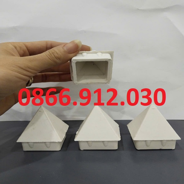 Chông hàng rào vuông 40x40mm, mũ chụp hàng rào
