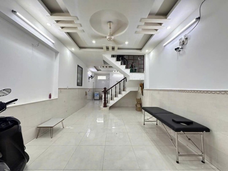 --Bán nhà HXH hẻm 80 Ba Vân, p14, quận Tân Bình; (4*17,5) 3 tầng; 9,9 tỷ
