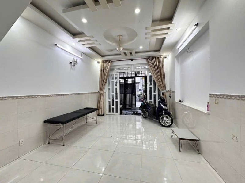--Bán nhà HXH hẻm 80 Ba Vân, p14, quận Tân Bình; (4*17,5) 3 tầng; 9,9 tỷ