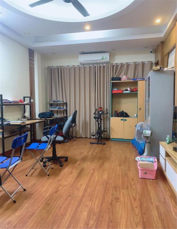 BÁN NHÀ PHỐ TRẦN DUY HƯNG QUẬN CẦU GIẤY, Ô TÔ TRÁNH 40M2 4 TẦNG 18 TỶ