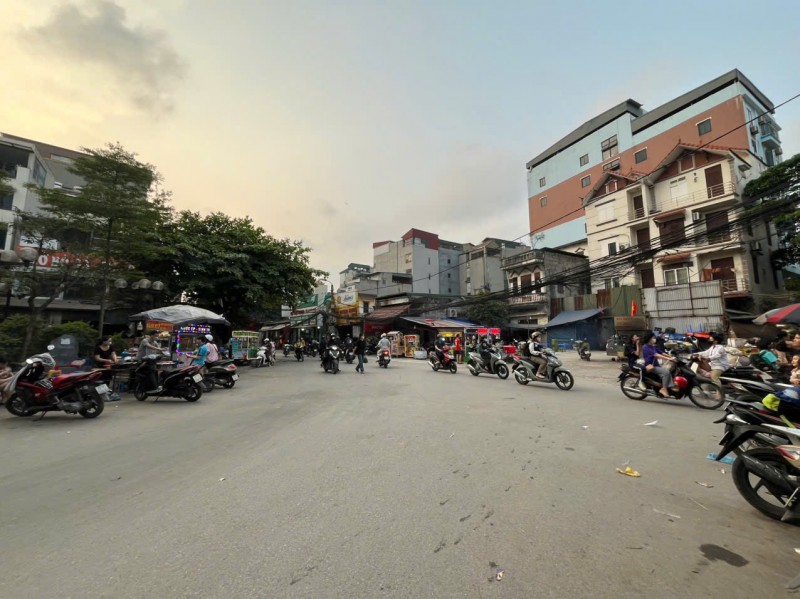 CCMN MỄ TRÌ THƯỢNG- ĐỒNG ME - NGÕ TO HƠN PHỐ - 10KK - DOANH THU ỔN - TP Hà Nội