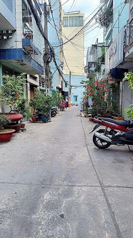BÁN GẤP NHÀ  HẺM XE HƠI – ĐƯỜNG 3/2, QUẬN 10- 51m2-2 tầng SỔ VUÔNG HCD – GIÁ CHỈ NHỈNH 9 TỶ tl