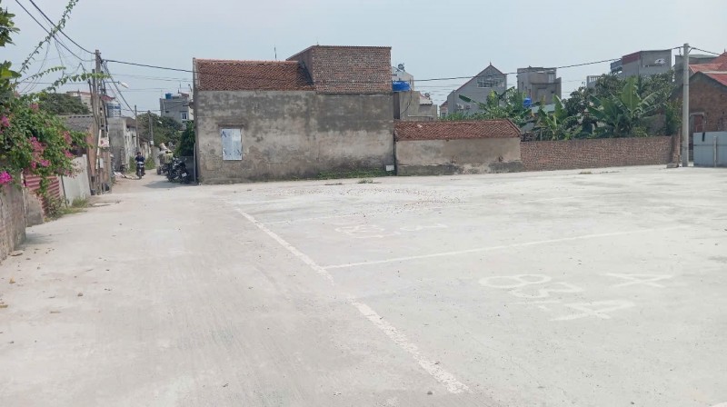 BÁN ĐẤT GIA BÌNH, BẮC NINH. 85M2 * MT 5M * 2,15 TỶ. Ô TÔ 7 CHỖ THÔNG.