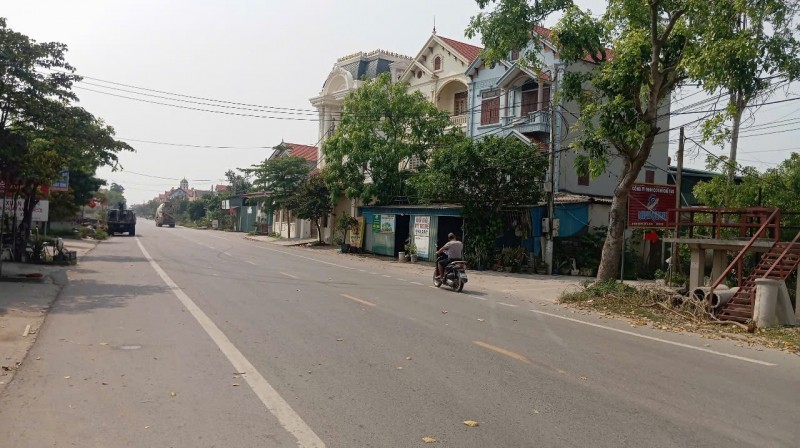 BÁT ĐẤT QUẢNG PHÚ, LƯƠNG TÀI. 80m2 * Mt 5m * 1,5 tỷ. Lô Góc, ô tô 7 chỗ vào đất