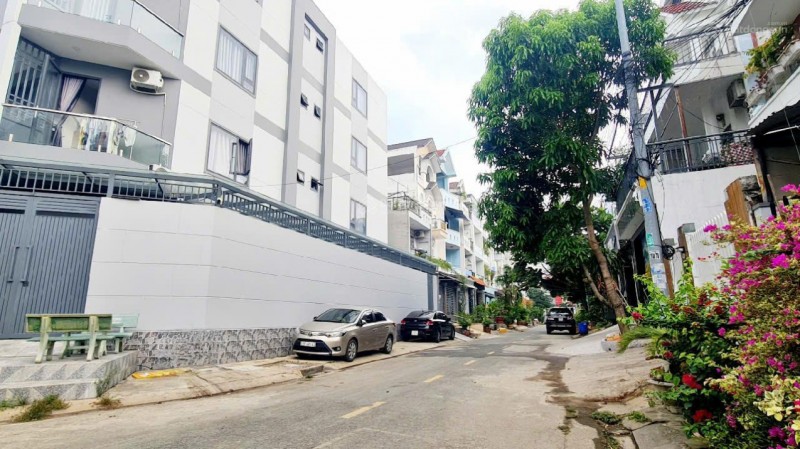 Nhà bán khu dân cư Trung Sơn giáp Him Lam Q.7, 100m2  ngang 5m, 4 tầng, 5pn, giá nhỉnh 17 tỷ