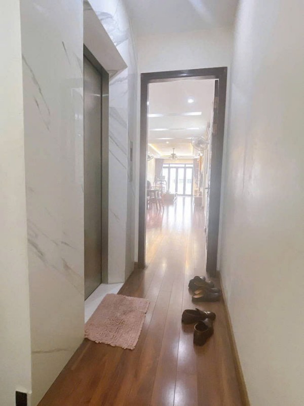 BÁN NHÀ MẶT PHỐ BẠCH MAI, HAI BÀ TRƯNG. 86M2 5 TẦNG GIÁ 39 TỶ- KINH DOANH ĐỈNH - THANG MÁY XỊN -