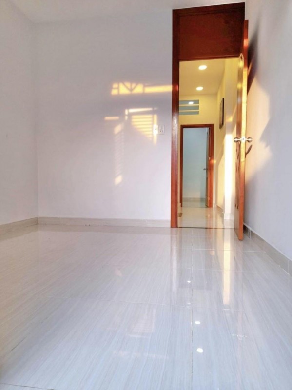 **Bán nhà p2, Tân Bình** hẻm Nguyễn Trọng Tuyển (4,3*10) 3 tầng - 6 tỷ