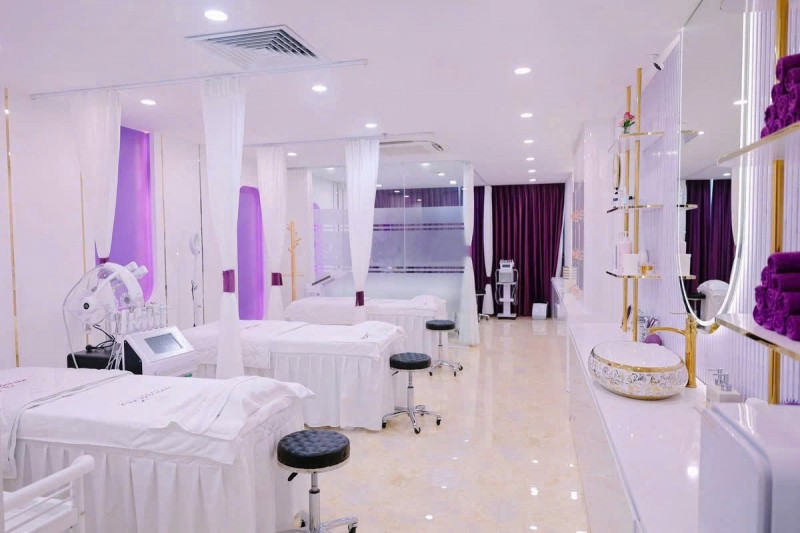 Chính chủ cần sang nhượng mặt bằng kinh doanh thẩm mỹ tại P. Cống Vị, Q. Ba Đình