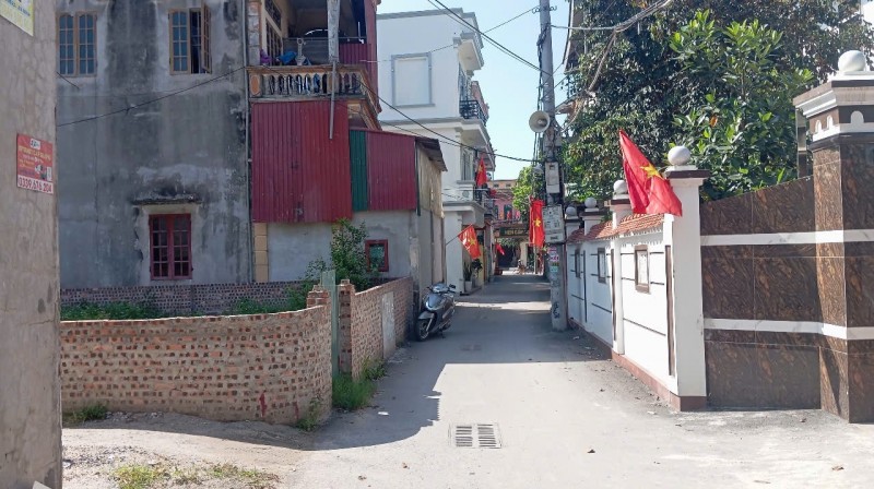 Bán dất Thanh Khương, Bắc Ninh. 60m2 * mt 4,5m * 2,95 tỷ. lô góc, ô tô 7 chỗ vào đất.