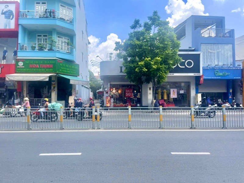 BÁN NHÀ - MẶT TIỀN KINH DOANH - LŨY BÁN BÍCH - TÂN PHÚ - 5 X 18M - HƠN 17 TỈ