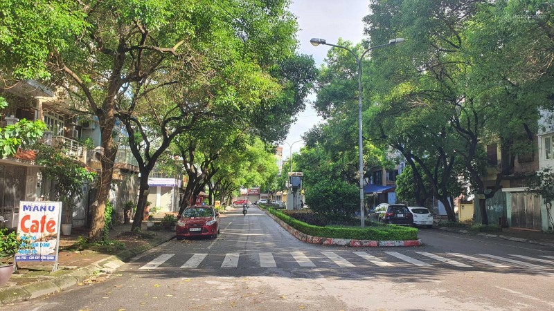 Nhà KĐT Văn Quán 5 tầng, mặt tiền 4,5m, 7 tỷ