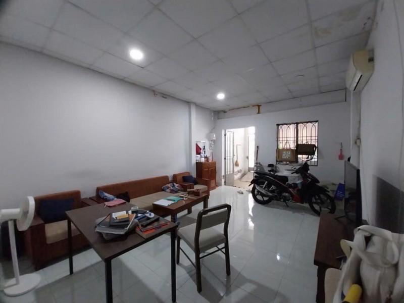 Bán nhà Q12, 81m2, 2PN, 3.4 tỷ - hẽm  rộng, vị trí đẹp, sổ hồng chính chủ!