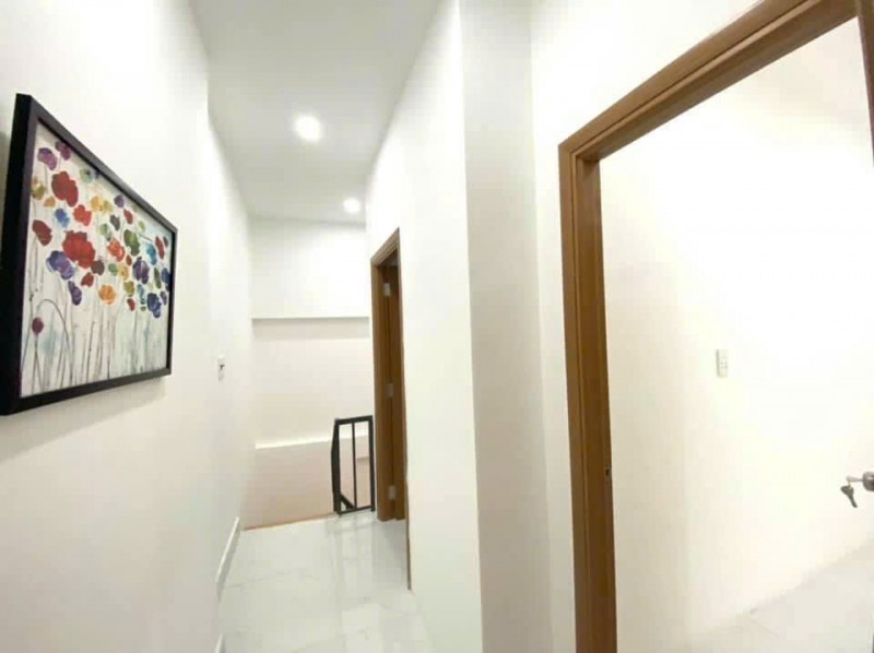 ♪ Nhà Kiệt gần Nguyễn Hoàng, Nguyễn Văn Linh, 32.5m2 2 tầng sạch đẹp, ở ngay, 2.25 tỷ