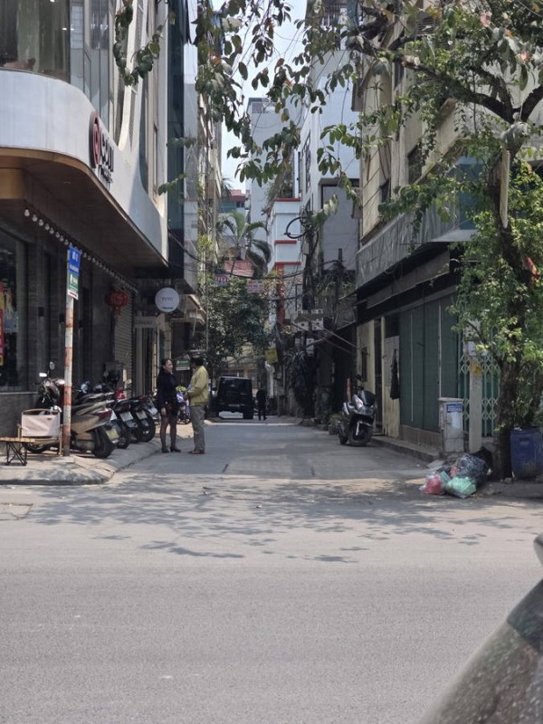 SIÊU PHẨM MỚI KÍNH COONG GIỮA LÒNG BA ĐÌNH – NGÕ THÔNG – 2 Ô TÔ TRÁNH – THANG MÁY XỊN – CHỈ 10.8 TỶ
