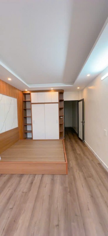 Bán Nhà Nam Dư Lĩnh Nam 35m 5 Tầng Xây Mới Tặng Hết Nội Thất Sổ Đỏ