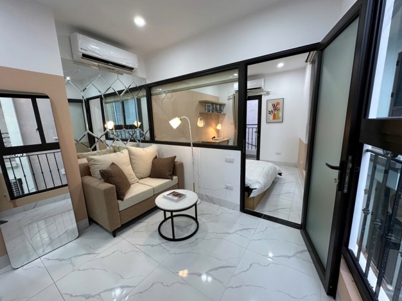 Bán tòa 7 tầng thang máy phố Trần Quốc Hoàn, Cầu Giấy, mặt tiền bề thế hơn 6m, 82m, 24 tỷ.