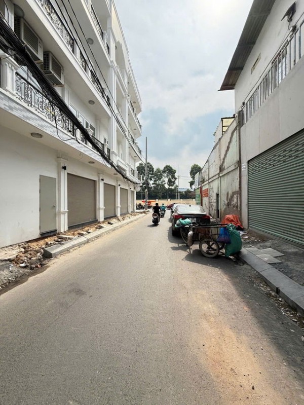 Gần nhà ga T3 Hoàng Hoa Thám Tân Bình, 45m2, trệt 3 lầu, nhỉnh 11 tỷ