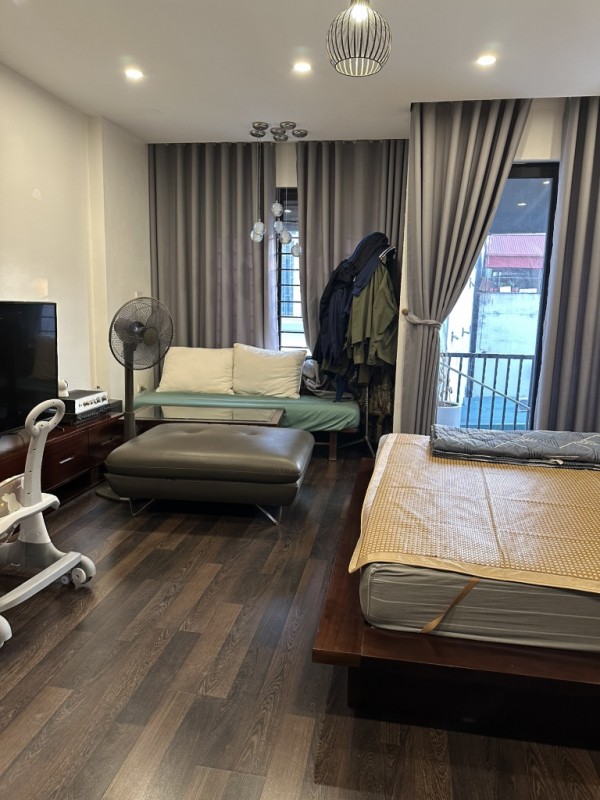 Bán nhà đẹp Gia Quất- Oto tải -Ngõ Nông 40m2 5 tầng 7,5 tỷ (Thương lượng)