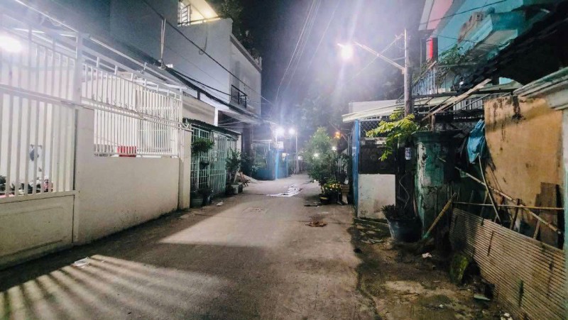 Bán nhà 80m2, 4PN, 5WC, Quốc Lộ 13, Hiệp Bình Phước, Thủ Đức - 5.7 tỷ