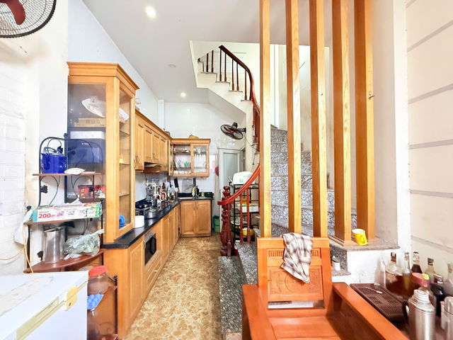 Bán Nhà 6 Tầng Hồ Tây - 2 Mặt Thoáng - Gần Phố - Gần Hồ Tây