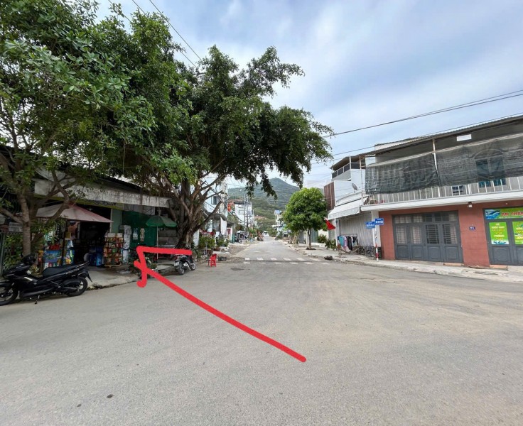 Bán mặt tiền Đường Bùi Huy Bích - Hòn Xện - P. Vĩnh Hòa Diện tích: 58,9m2 Giá bán : 4ty350 lh e bích