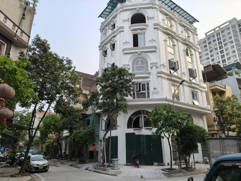 Căn góc - Khu phân lô Tái Định cư - mặt đường Tam Trinh. Nhà View Công Viên Mini, Hồ điều hòa. Giá