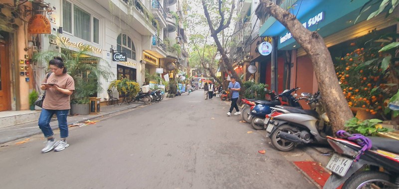 BÁN NHÀ MẶT PHỐ ẤU TRIỆU, HOÀN KIÉM. 50M2 MT 6M GIÁ 46 TỶ- TINH HOA PHỐ CỔ, DÒNG TIỀN 
