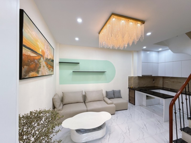 BÁN NHÀ 521 TRƯƠNG ĐỊNH – 37M², 5 TẦNG – GẦN Ô TÔ – FULL NỘI THẤT CAO CẤP – GIÁ 6.1 TỶ