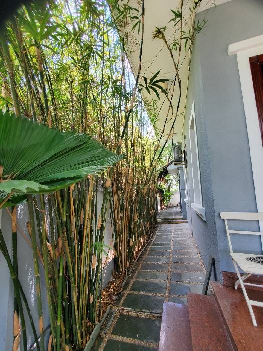 BÁN BIỆT THỰ LÀNG VIỆT KIỀU - 4 TẦNG, 200M2 10x20M - ĐƯỜNG 8M - NỘI THẤT CAO CẤP - NHỈNH 12.5 TỶ