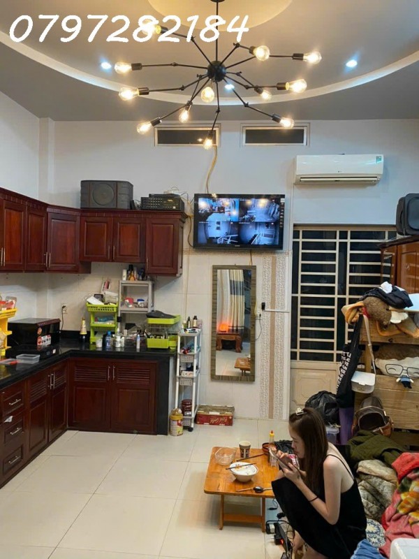 Bán nhà Đường Lã Xuân Oai,Lê Văn Việt Quận 9, giá 9,29 tỷ, diện tích 90 m2, ngang 5m, 4 tầng.