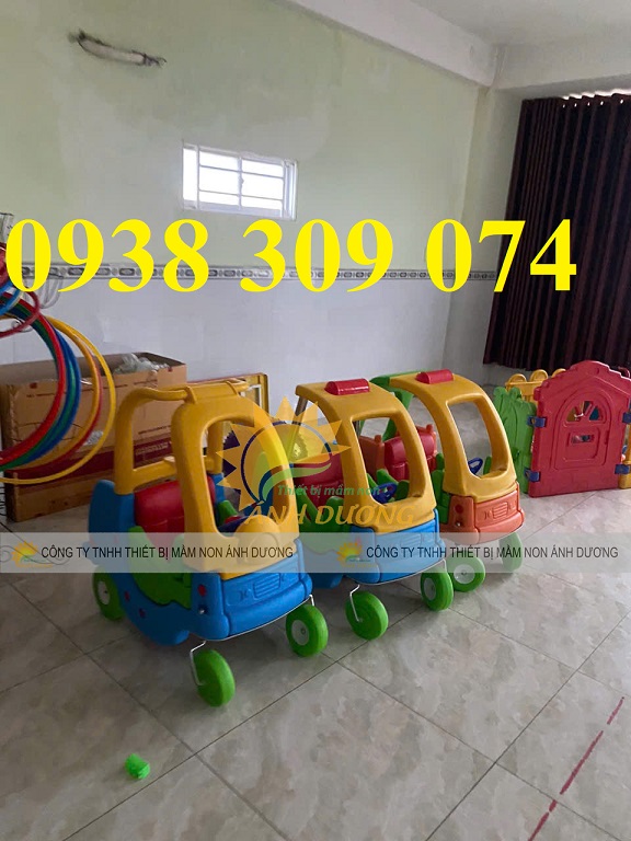 Xe chòi chân ô tô trẻ em, xe chòi chân mái vòm giá rẻ