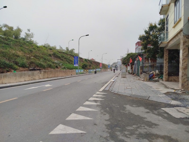 Bán đất Phúc Lợi, Lô góc thoáng sáng 50m x 5m, oto thông vào nhà chỉ hơn 6 tỷ còn tl. LH 0936123469