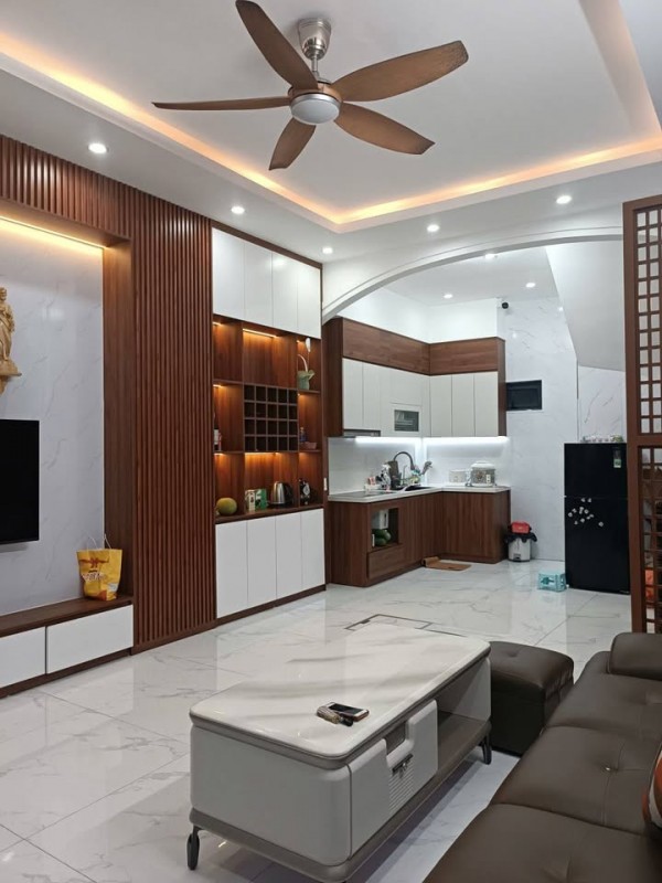 NHÀ ĐẸP LÊ TRỌNG TẤN THANH XUÂN - LÔ GÓC, NGÕ THÔNG, MẶT TIỀN RỘNG - DT 38M2 GIÁ NHỈNH 9 TỶ