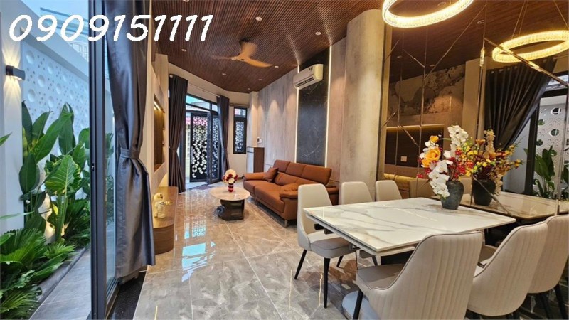 BÁN NHÀ LÔ GÓC- 4 TẦNG- GẦN HUỲNH TẤN PHÁT- QUẬN 7- 60M2- NHỈNH 6 TỶ