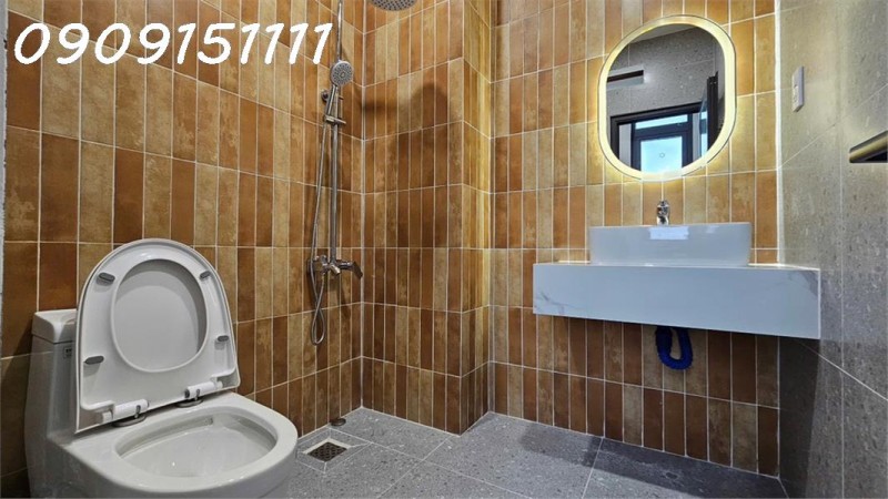 BÁN NHÀ LÔ GÓC- 4 TẦNG- GẦN HUỲNH TẤN PHÁT- QUẬN 7- 60M2- NHỈNH 6 TỶ