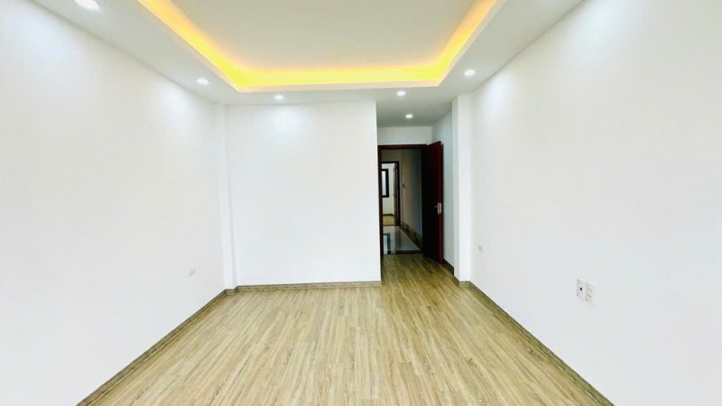 BÁN NHÀ 5 TẦNG, 6 PHÒNG NGỦ, VỊ TRÍ VÀNG THƯỢNG THANH - LONG BIÊN - GIÁ NHỈNH 8TỶ