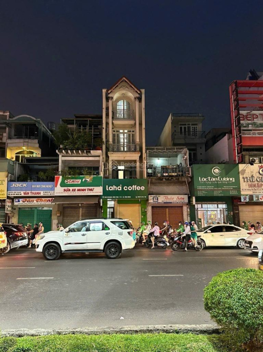 BÁN NHÀ MẶT TIỀN KINH DOANH 4 TẦNG, 120M2, HOÀNG VĂN THỤ, TÂN BÌNH, CHỈ NHỈNH 28 TỶ